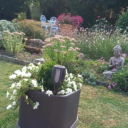 Les Malvaux Bed & Breakfast *