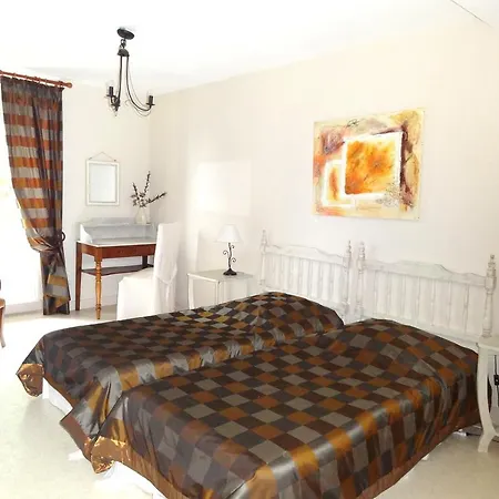 Les Malvaux Bed & Breakfast Huriel